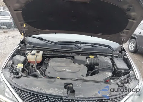 2017 Chrysler Pacifica Touring-L from USA, damaged, VIN 2C4RC1BGXHR595584